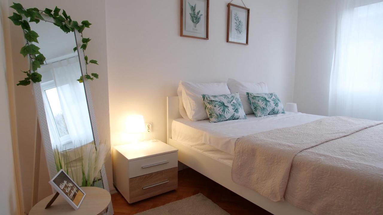 Arena Apartment With 3 Bedrooms In The City Center Pula Luaran gambar