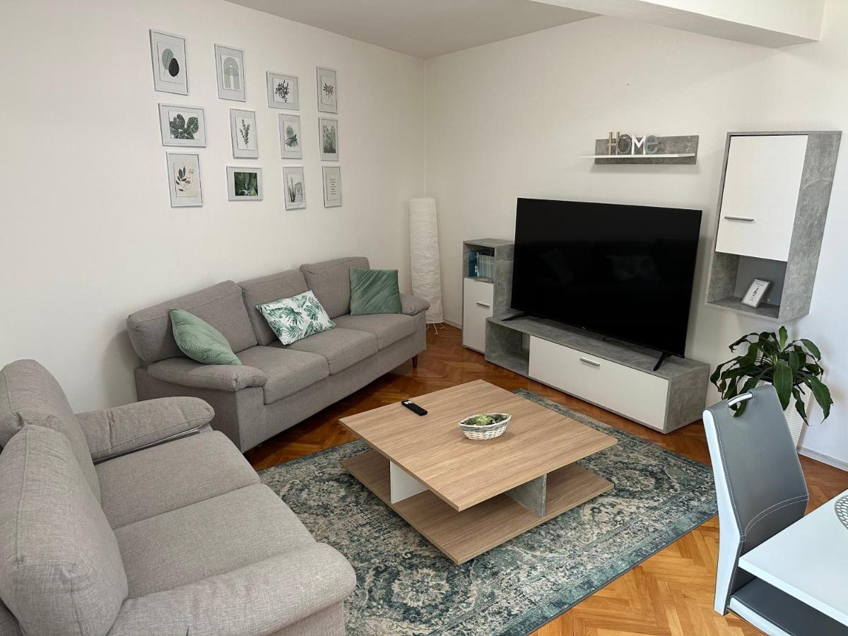 Arena Apartment With 3 Bedrooms In The City Center Pula Luaran gambar